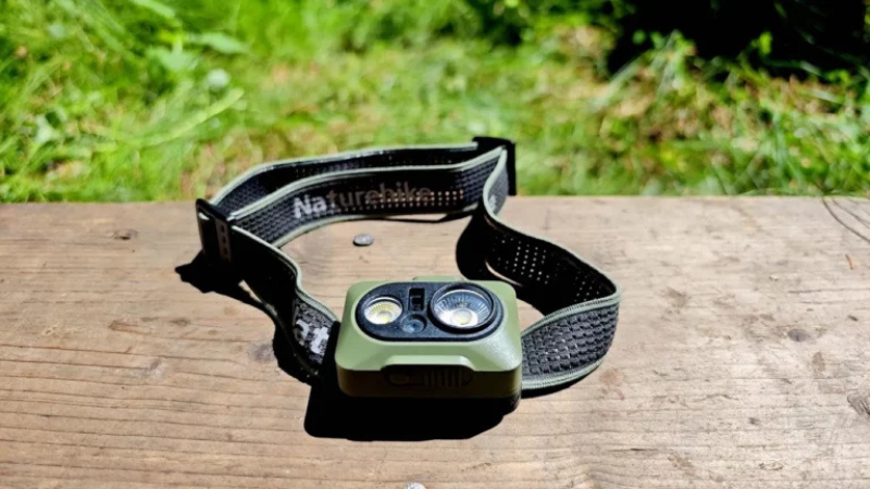 Naturehike čelovka Max (Lukáš Erlebach)